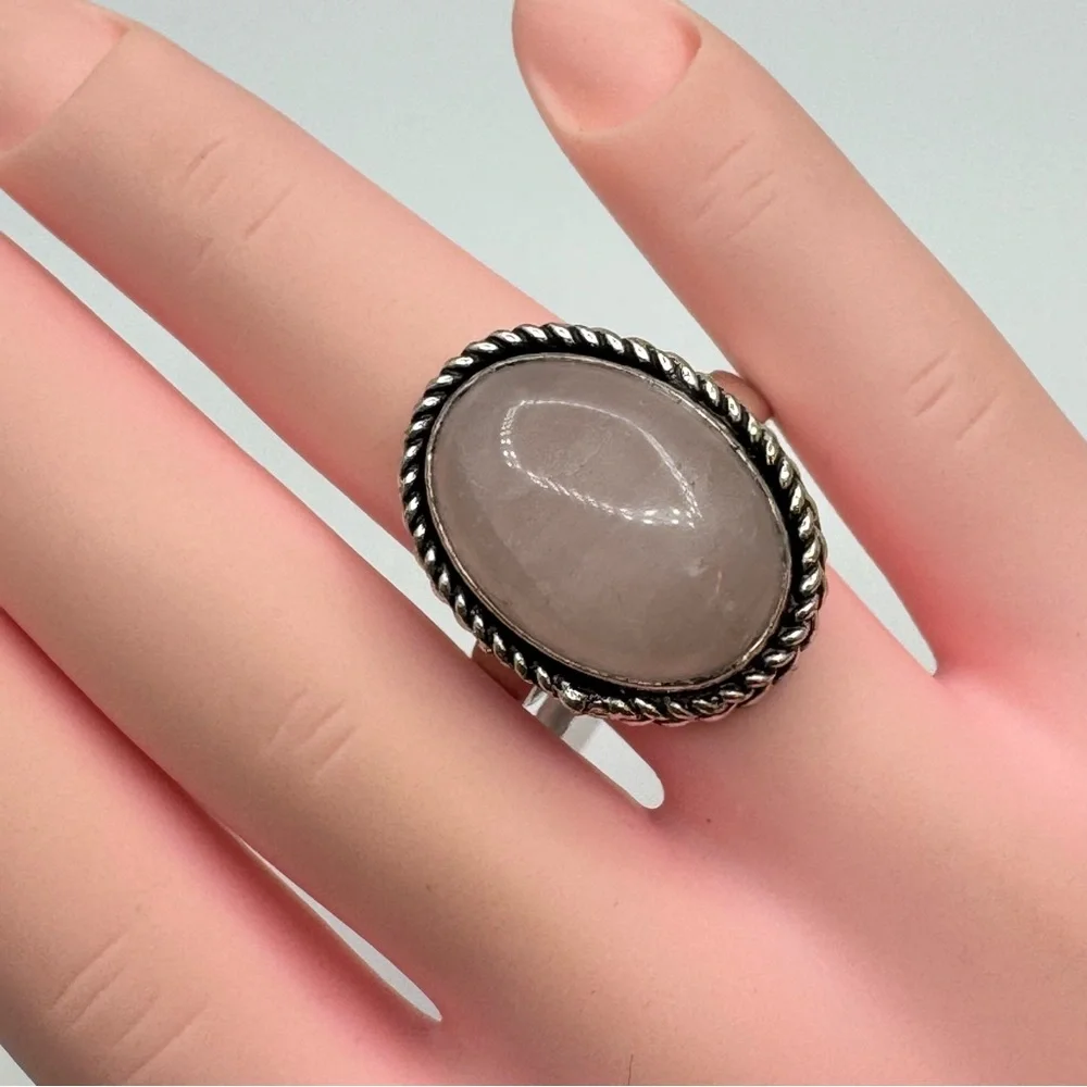 New Silver Tone Milky Quartz Oval Ring Size 9